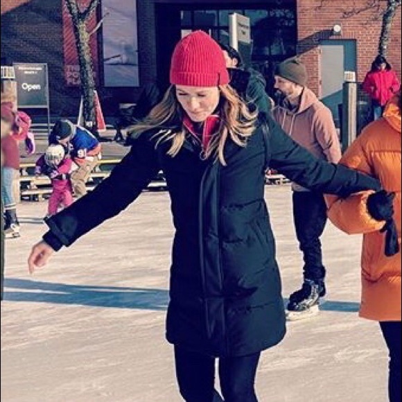 Aritzia st Anton Parka - Picture 8 of 11